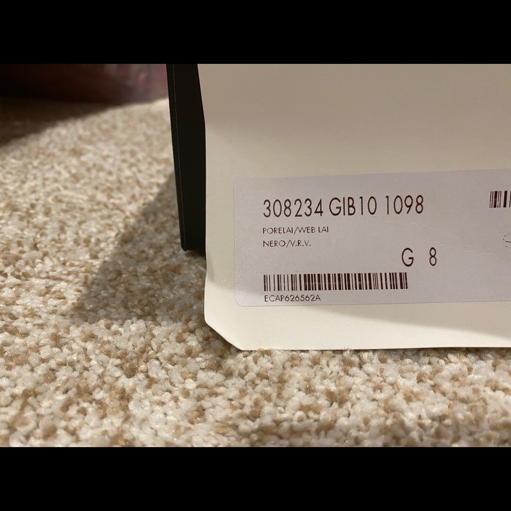 Men’s size 8 Gucci Slides